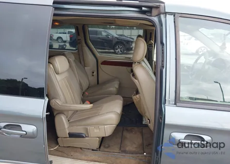 2007 Chrysler Town & Country Touring from USA, damaged, VIN 2A4GP54L67R214397